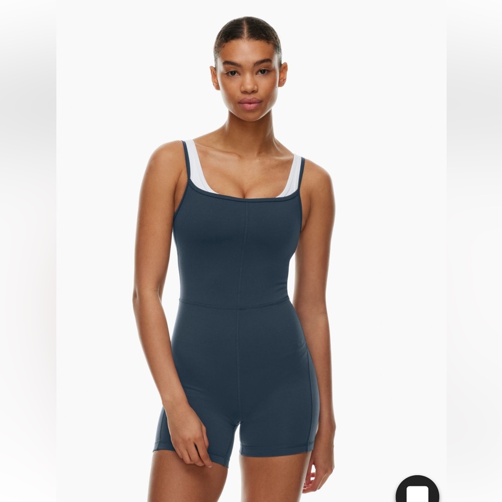 Aritzia divinity romper, size small, NWT